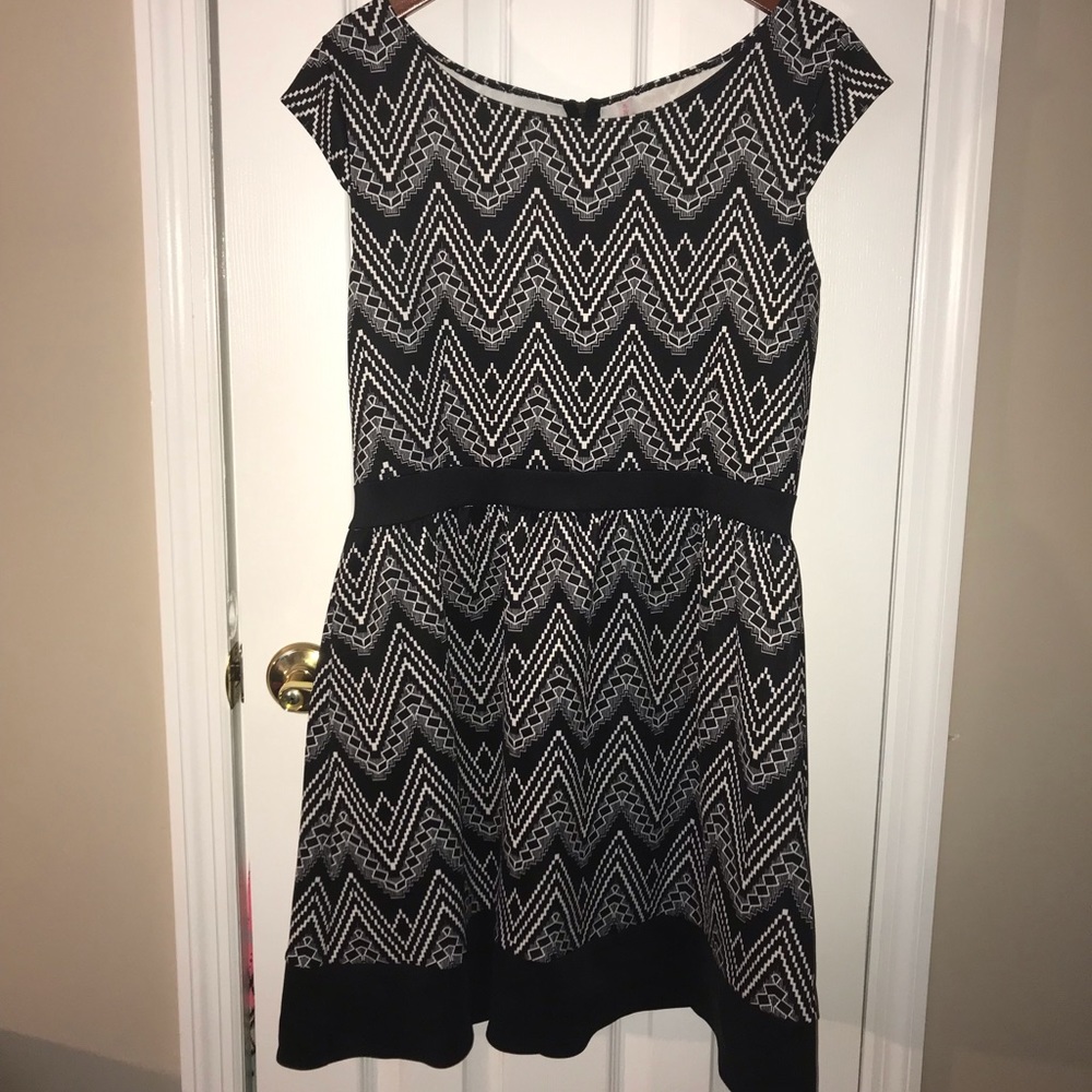 Xhilaration Geometric Dress